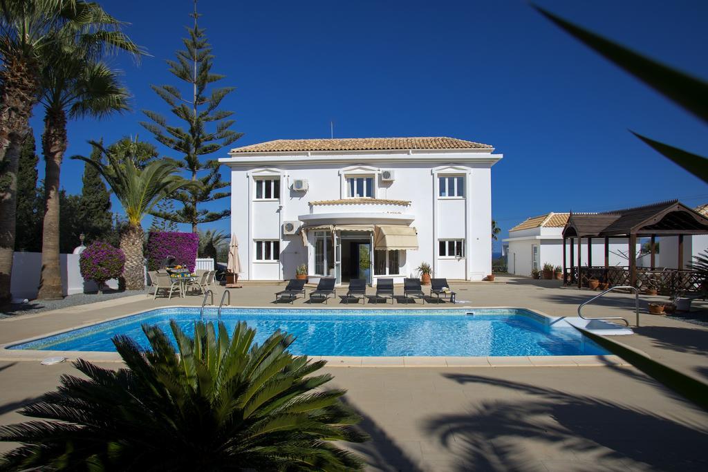Villa Georgia Pernera Zewnętrze zdjęcie