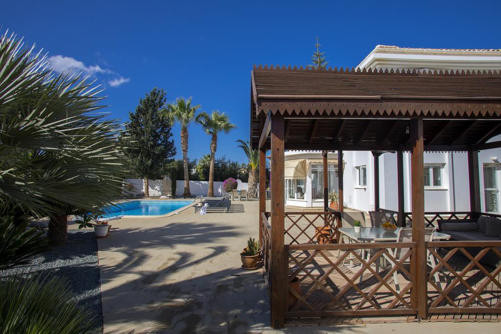 Villa Georgia Pernera Zewnętrze zdjęcie